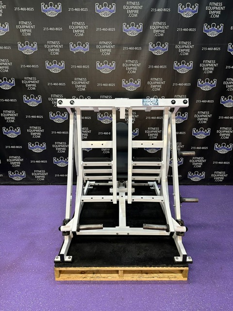 075e6164-85f4-4ece-a026-4936189ffdd6 Hammer Strength ISO Lateral Seated Leg Press