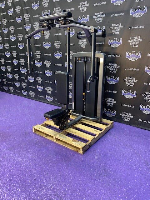 1-1-e1717610921577.jpg Life Fitness Insignia Series Pec Fly & Rear Delt Combo – Newest Model