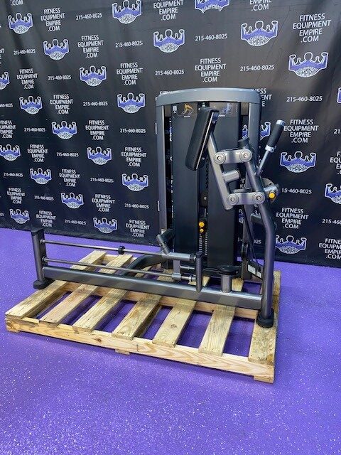 1-2-e1717612547974.jpg Life Fitness Insignia Series Glute Kickback