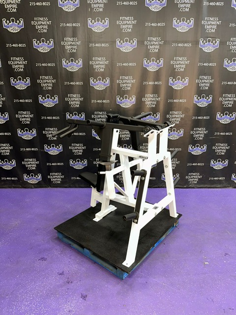 1a5ad432-4653-45b8-aa55-f5a60def73c5.jpg Nebula ISO Lateral Plate Loaded Shoulder Press – RARE