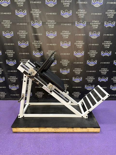 32d3dd7c-d2fb-4c54-b60e-ff3cb7ca1f13 King Fitness Linear Hack Squat – Like New