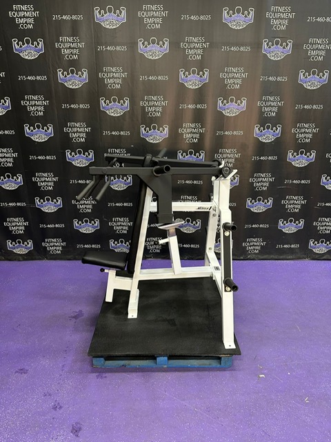 3aaaf6bc-6a74-43f9-8b56-4fb640f3b03c.jpg Nebula ISO Lateral Plate Loaded Shoulder Press – RARE