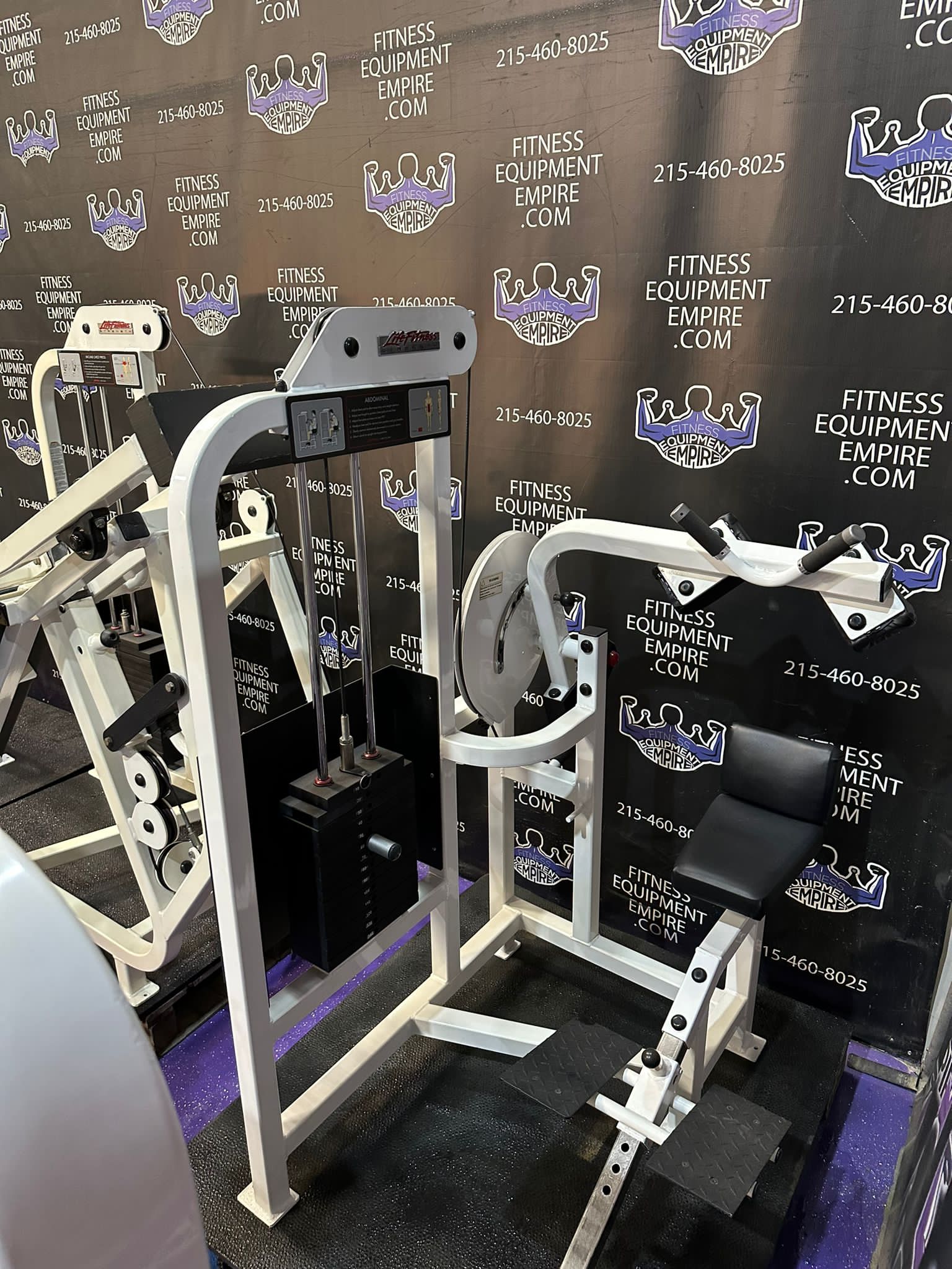 6549dd11-0a69-4bf7-8dda-5257e23a15af.jpg Life Fitness 13 Unit Total Body Circuit