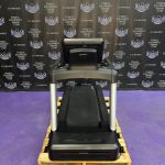 Life Fitness Integrity Treadmills w / X Consoles