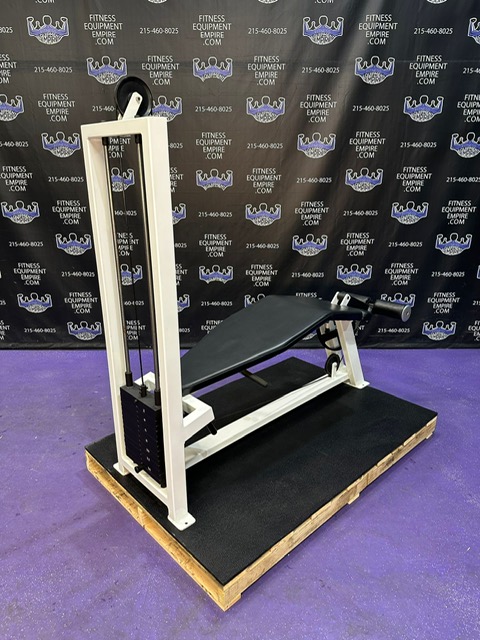 71369f5e-b0bd-4aa4-b205-61e2721e9f90.jpg Streamline Center Driven Prone Lying Leg Curl