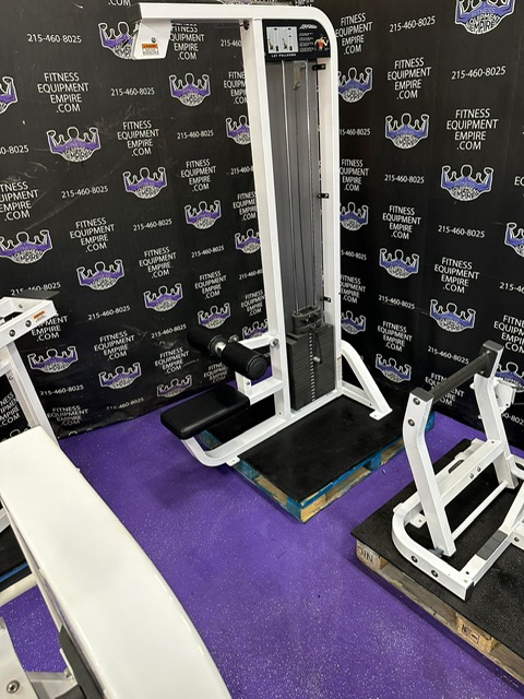 73eaec8a-41d8-44d2-8313-7a64b54b7489.jpg Life Fitness 13 Unit Total Body Circuit