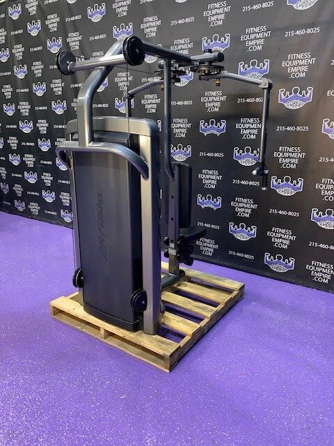 9-e1717610874842.jpg Life Fitness Insignia Series Pec Fly & Rear Delt Combo – Newest Model