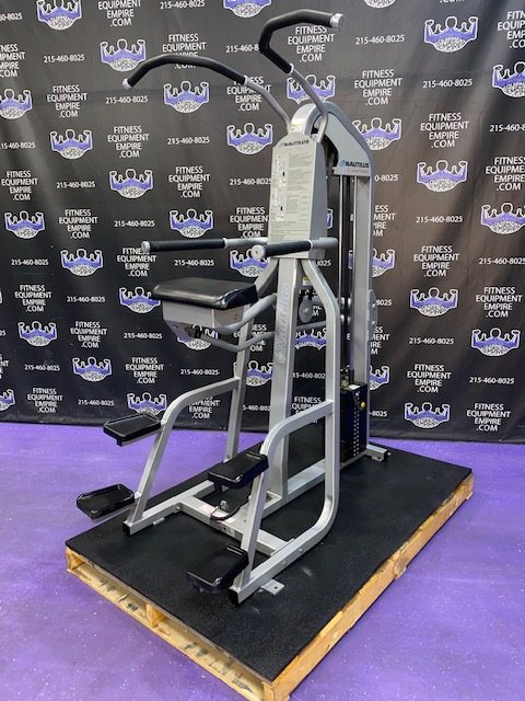 IMG_3525.jpg Nautilus Nitro Gravitron Assisted Dip & Pull-up Machine