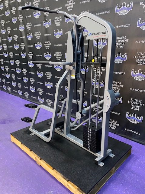 IMG_3531.jpg Nautilus Nitro Gravitron Assisted Dip & Pull-up Machine
