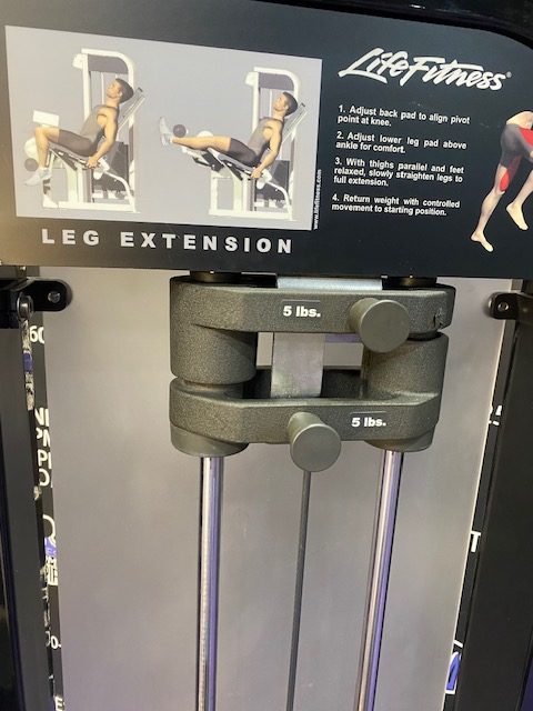 IMG_6126.jpg Life Fitness Pro 2 Leg Extension & Leg Curl Matching Pair w/300 lb. Stacks