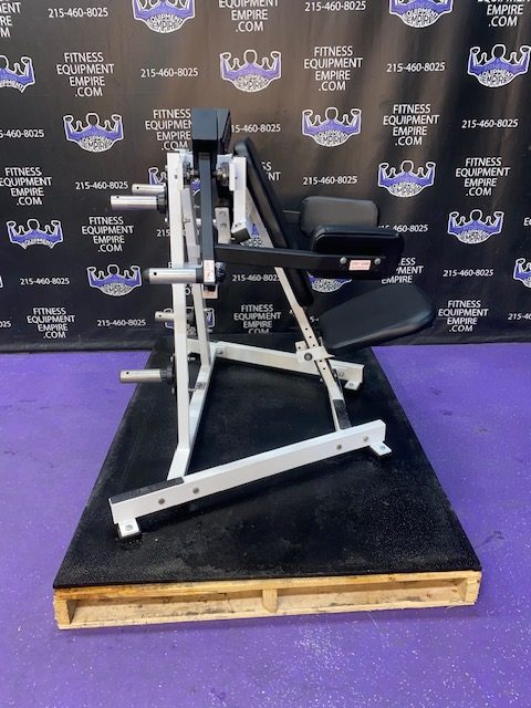 IMG_6260 Hammer Strength Plate Loaded ISO Lateral Raise