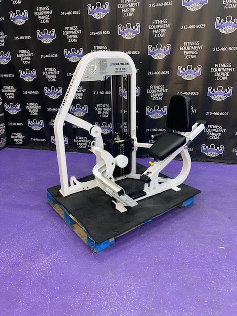 IMG_7894.jpg Nautilus Nitro Seated Rotary Calf
