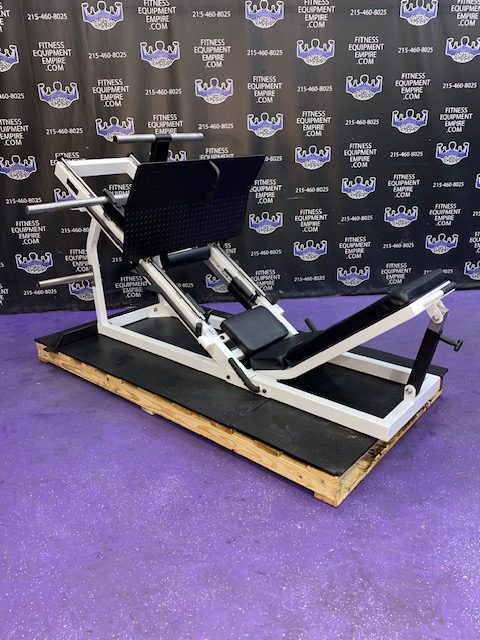 IMG_8773.jpg Nebula 35 Degree Linear Leg Press – RARE Model