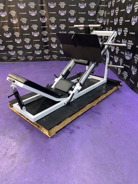 IMG_8776.jpg Nebula 35 Degree Linear Leg Press – RARE Model