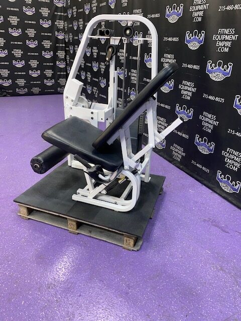 IMG_8789-rotated-1.jpg Nautilus 2ST Leg Extension w / 320 lb Stack