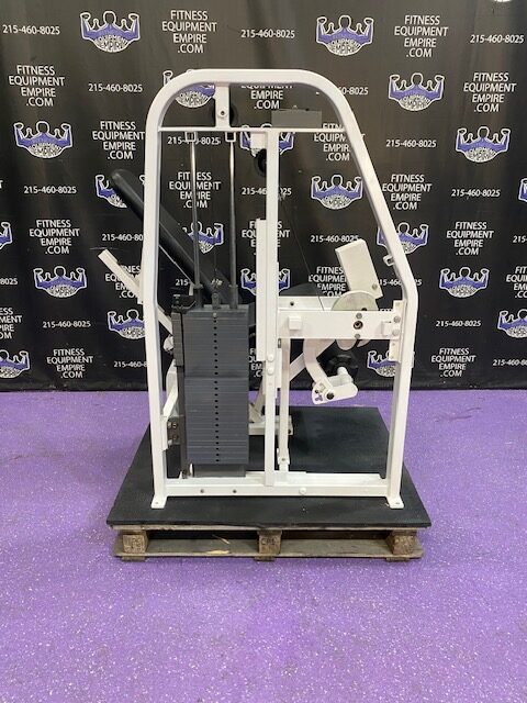 IMG_8793-rotated-1.jpg Nautilus 2ST Leg Extension w / 320 lb Stack