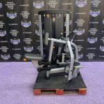 Life Fitness Insignia Row w / 300 Lb Stack