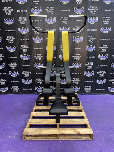 IMG_9674.jpg Technogym Lat Pulldown – Plate Loaded