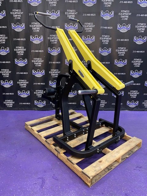 IMG_9679.jpg Technogym Lat Pulldown – Plate Loaded