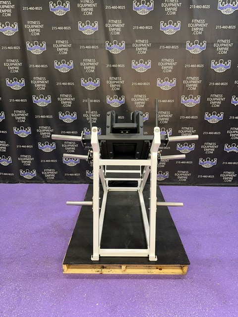 b50014dc-f83d-43cc-bc6a-f214eb348fbc King Fitness Linear Hack Squat – Like New