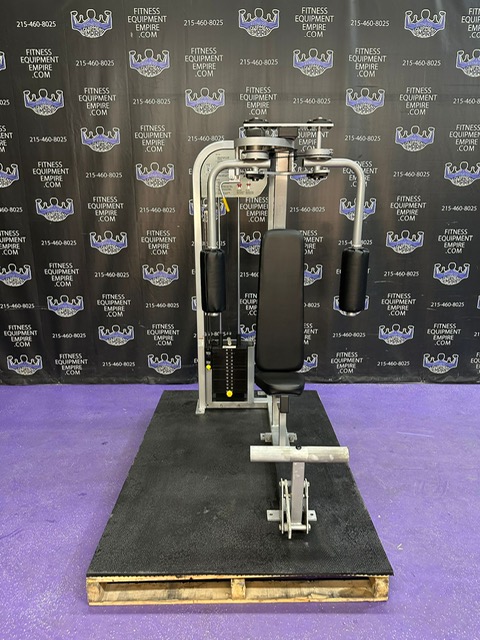 c7949e27-352e-4816-8bac-0b03f1db317b.jpg Nautilus Nitro Pec Fly & Rear Delt Combo – RARE