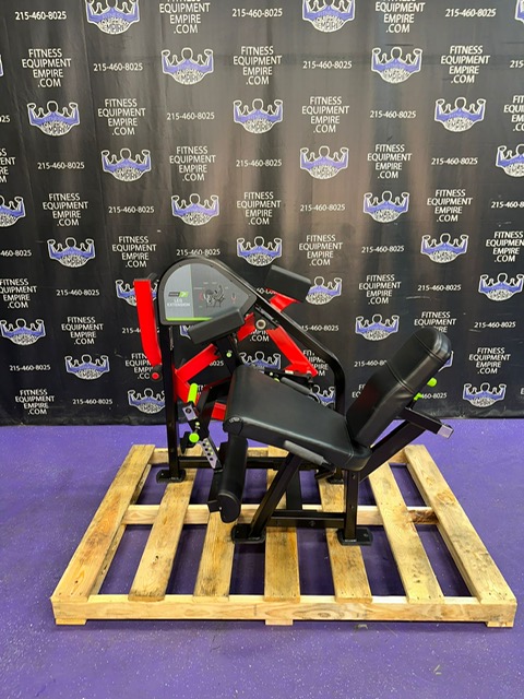 d05ea3be-adb6-4941-a3fd-f217fc8bfd1a.jpg Strive (Prime) Smart Strength Plate Loaded Leg Extension