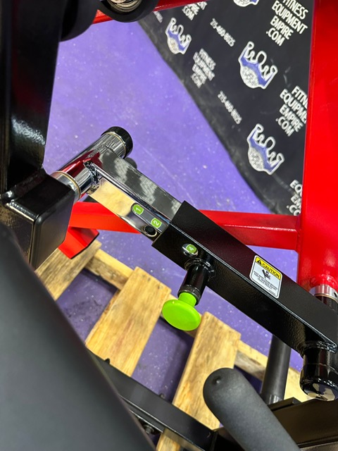 d985bd27-195c-4060-9dcc-c174763b39a7.jpg Strive (Prime) Smart Strength Plate Loaded Leg Extension