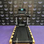 Life Fitness Integrity Treadmills w / X Consoles