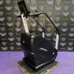 Life Fitness Discover SE3HD Stepmill Climber Powermill – Highest End Model Available- $10k retail