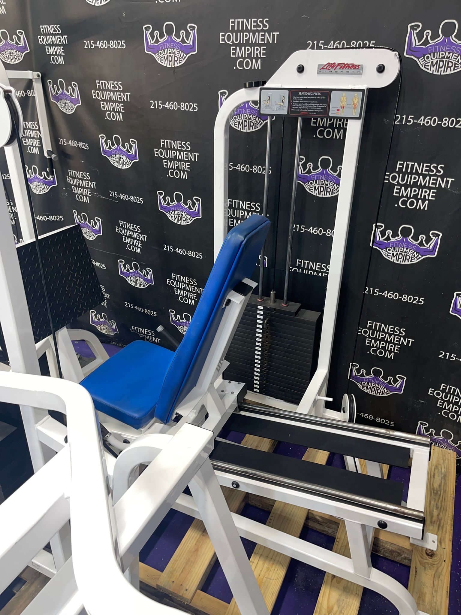 web10-12-3.jpg Life Fitness Pro 12 Unit Total Body Strength Circuit