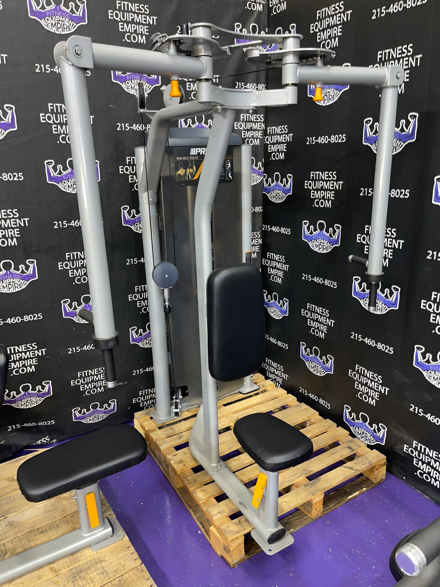 web104-1.jpg Precor Vitality 6 Unit Total Body Circuit