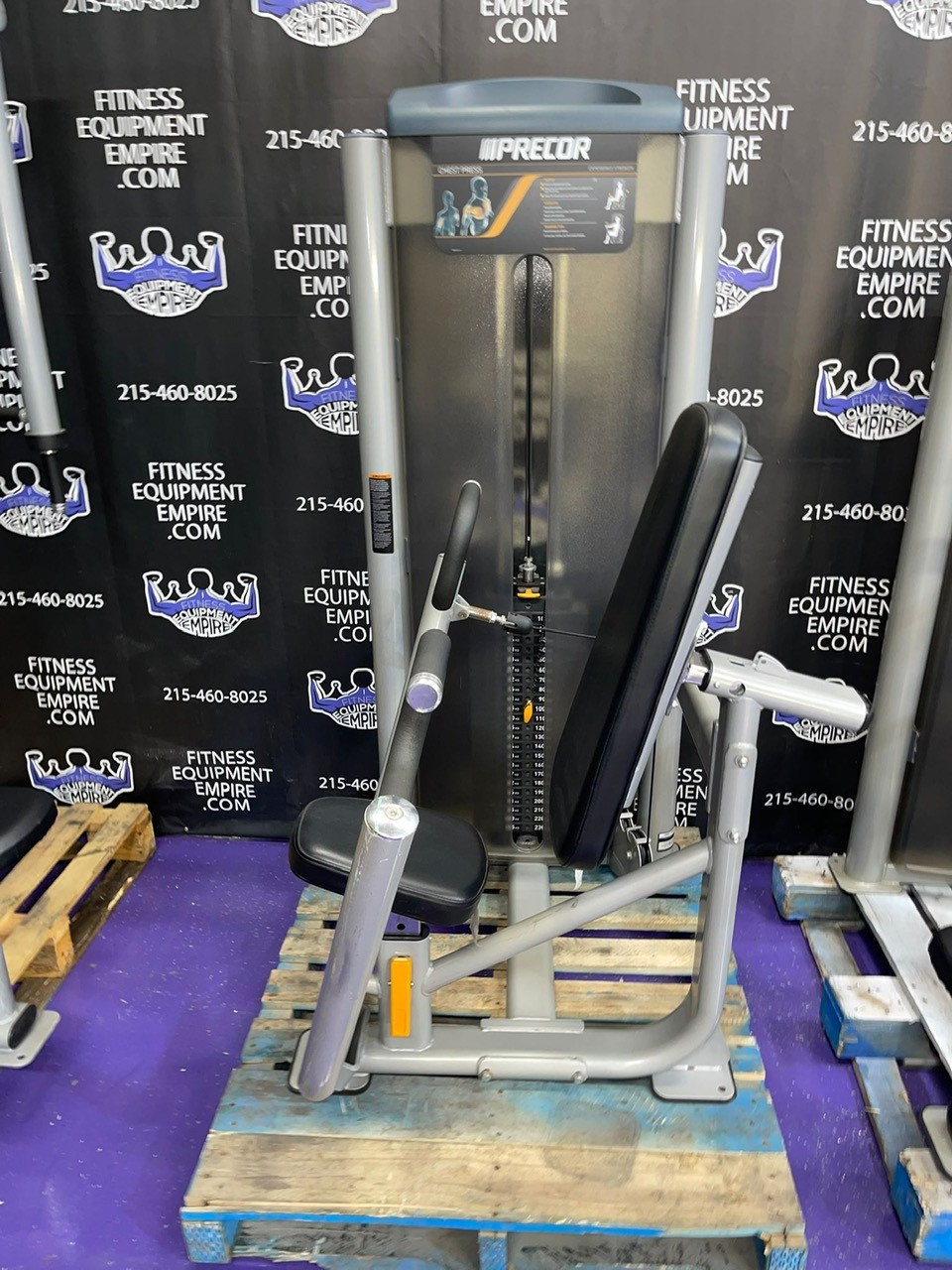 web105-1.jpg Precor Vitality 6 Unit Total Body Circuit