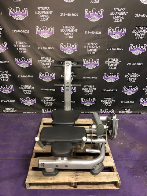 web11-6-3.jpg Life Fitness Signature Series Plate Loaded Abdominal Crunch