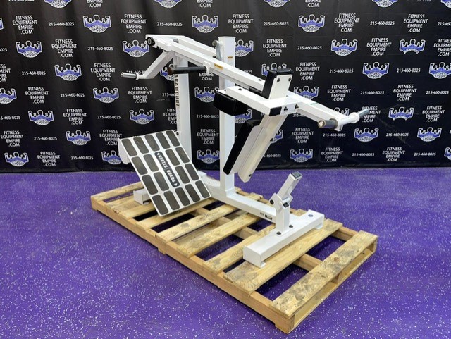 web117-1.jpg Paramount Total Leg Pendulum Swing Squat – RARE