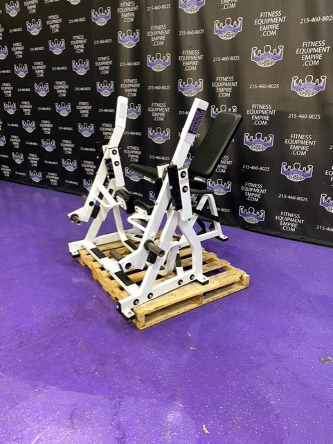 web13-27 Hammer Strength ISO Lateral Leg Extension