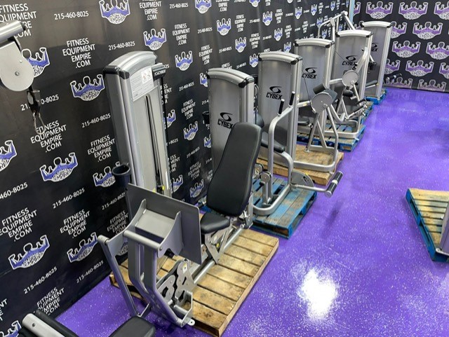 web14-13 Cybex VR3 15 Unit Total Body Platinum Strength Circuit