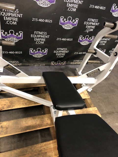 web14-3-10.jpg Hammer Strength Olympic Decline Bench Press w/Plate Storage