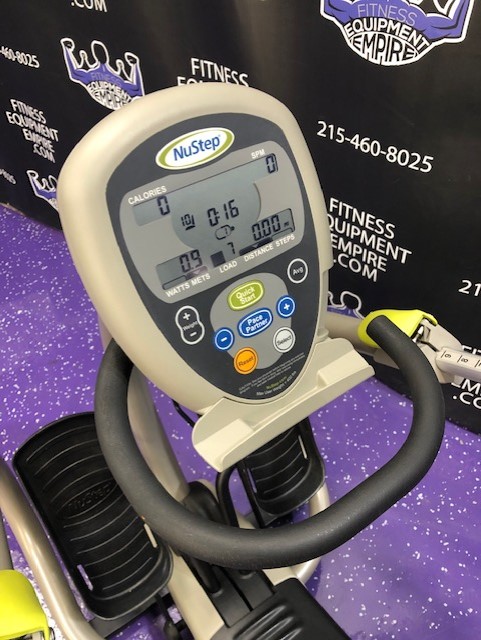 web15-22-1.jpg NuStep T4R Recumbent Trainer