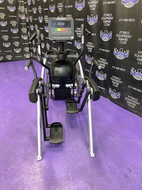 web16-15-3.jpg Life Fitness GSC ARC TRAINER w/ C Console – Newest & Current Model – Super Clean