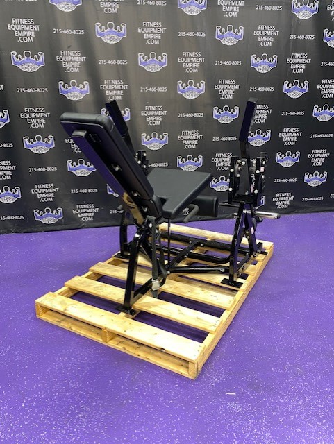 web16-17 Hammer Strength Plate Loaded ISO Lateral Leg Extension