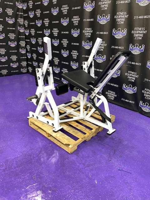 web16-20 Hammer Strength ISO Lateral Leg Extension