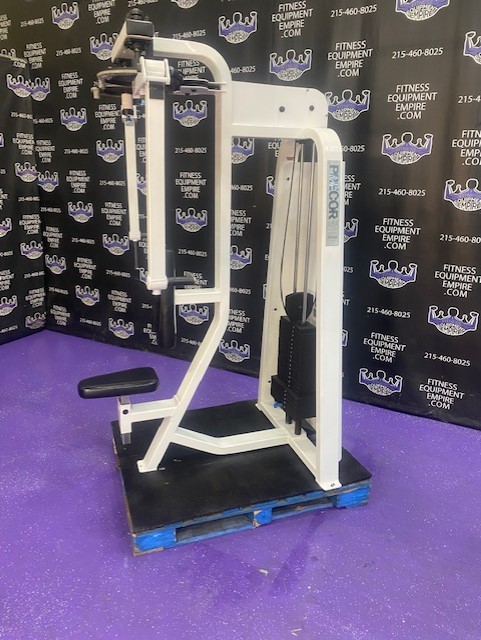 web16-5-4.jpg Precor Icarian 505 Pec Fly & Rear Delt Combo