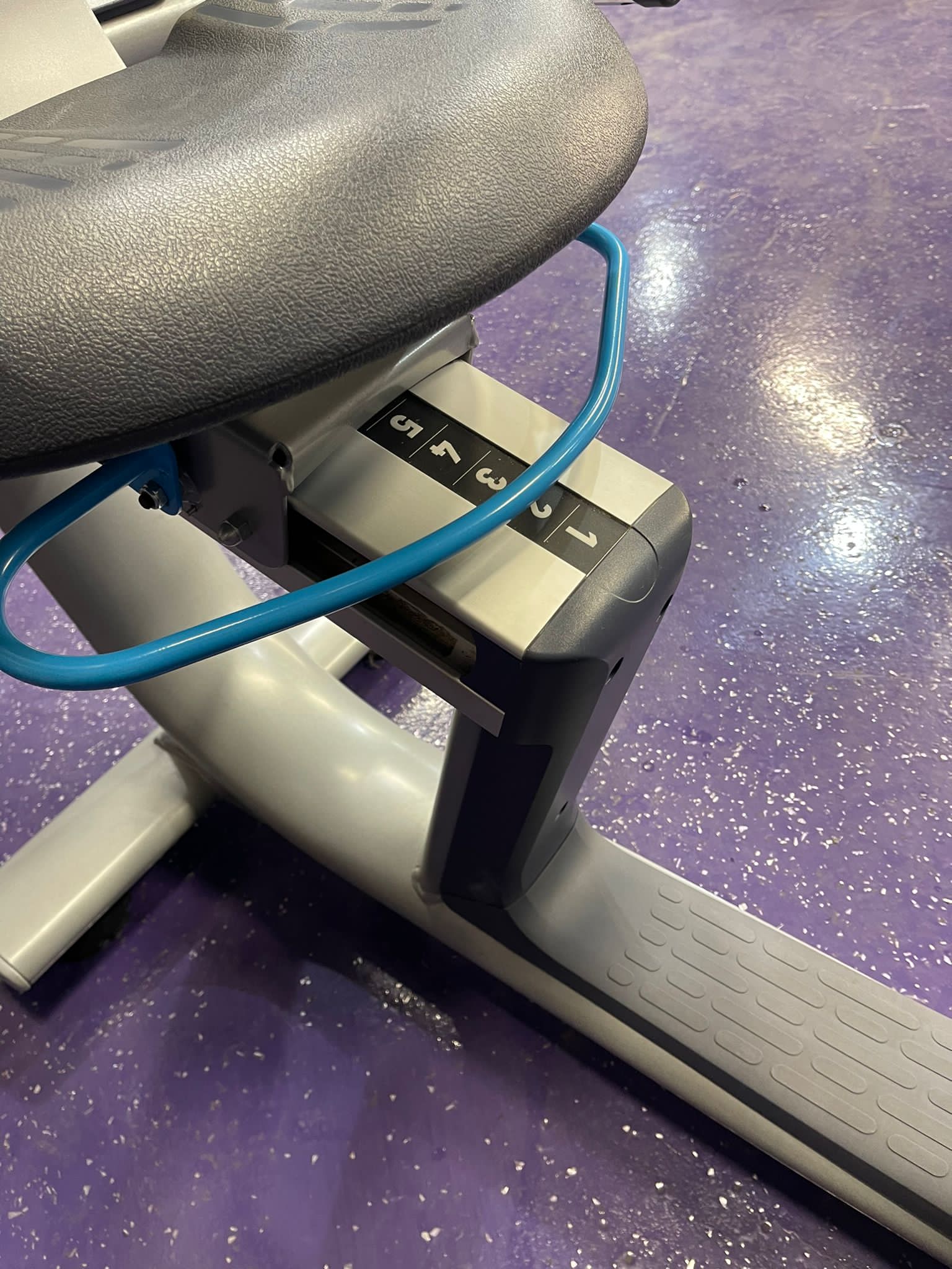 web17-5-6.jpg Precor RBK 885 V2 Recumbent Bike with P82 Console – Demo – Newest Model