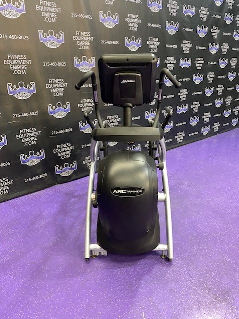 web18-12-2.jpg Life Fitness GSC ARC TRAINER w/ C Console – Newest & Current Model – Super Clean