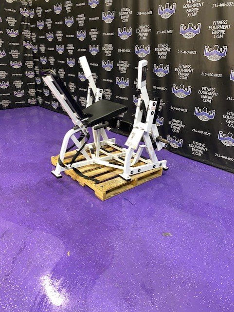 web18-18 Hammer Strength ISO Lateral Leg Extension