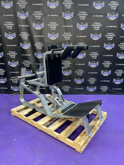 web18-7 Precor Icarian Super Squat 624