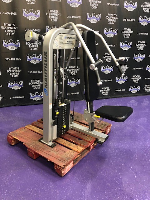 web19-20.jpg Nautilus Nitro Overhead Shoulder Press