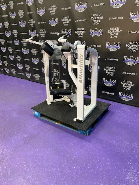 web2-29-3.jpg Nautilus Nitro Bilateral Bicep Curl