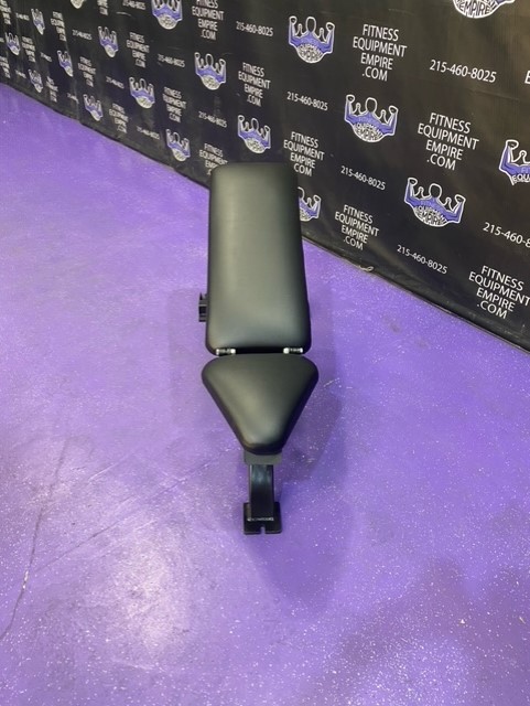 web2-3-11.jpg Promaxima 0-90 Adjustable Bench w/Extra Wide Back Pad