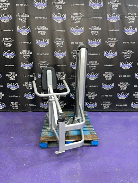 web20-15 Cybex VR3 Seated Dip Chest & Tricep Press w/Swivel Handles